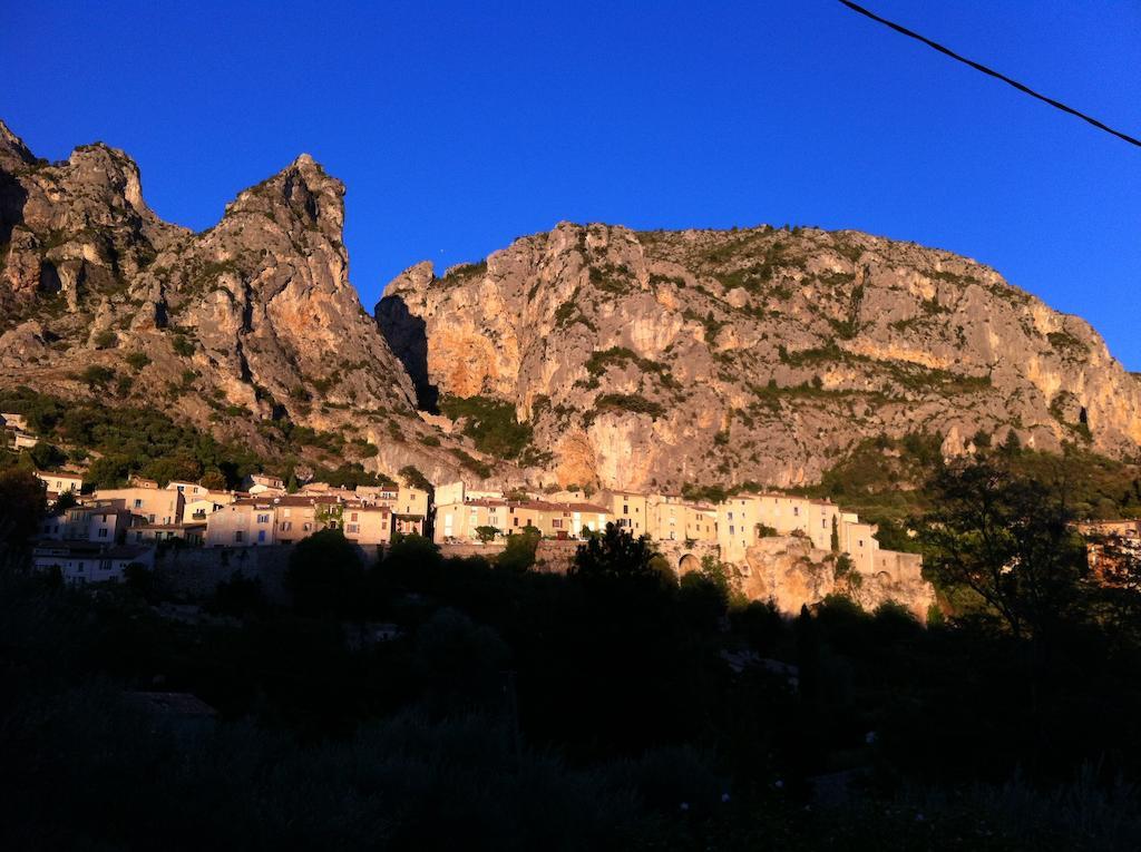 Domaine D'Angouire Hotel Moustiers-Sainte-Marie Exterior photo